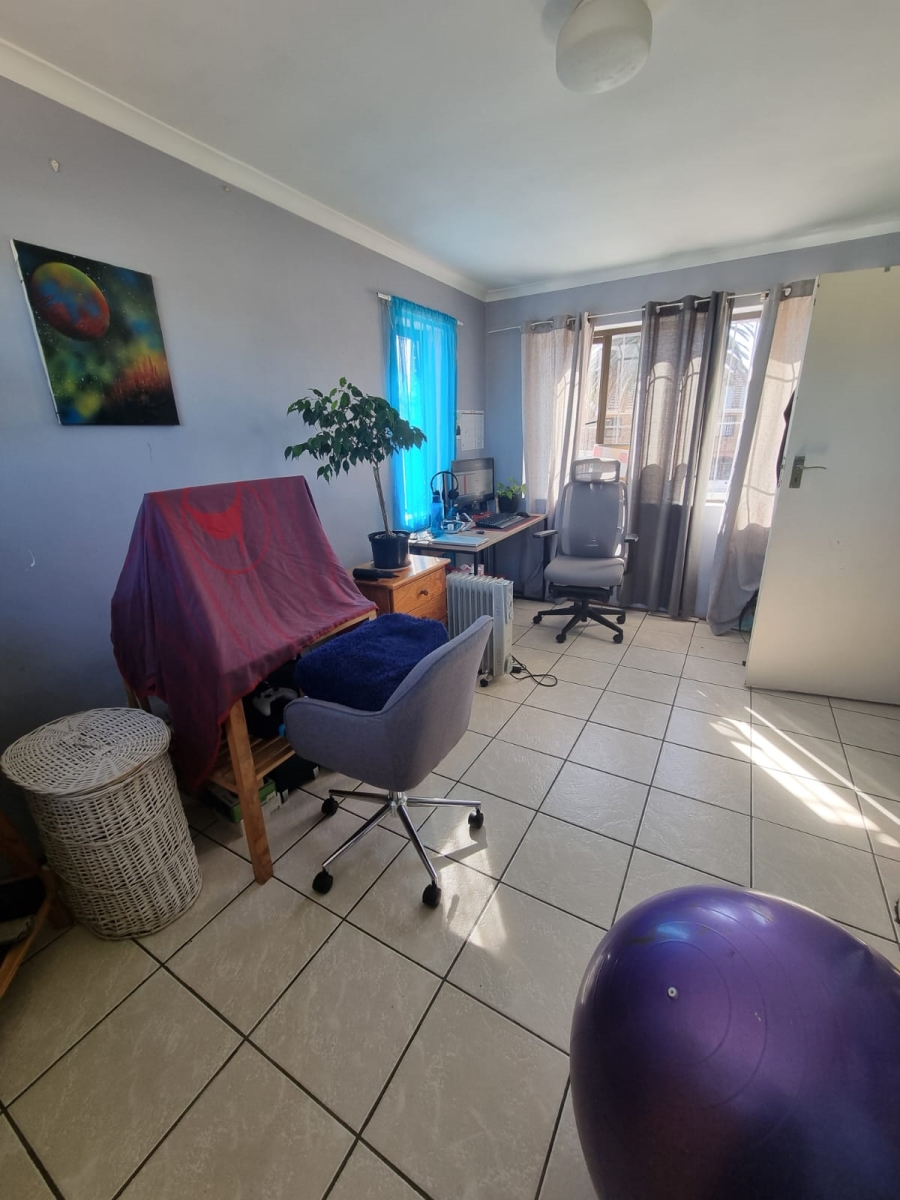 To Let 3 Bedroom Property for Rent in Southfield Western Cape